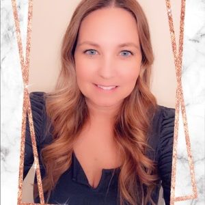 Meet your Posher, Gina